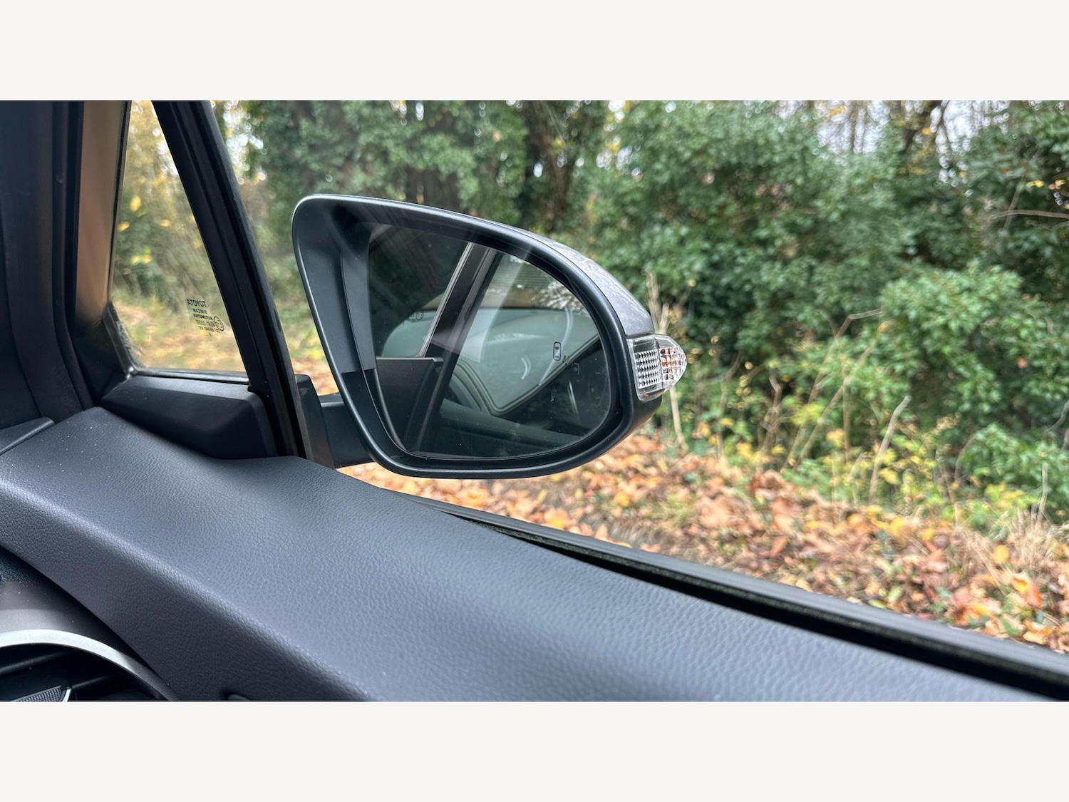 Used Toyota C-HR 2019 for sale - 76457014: Photo 31