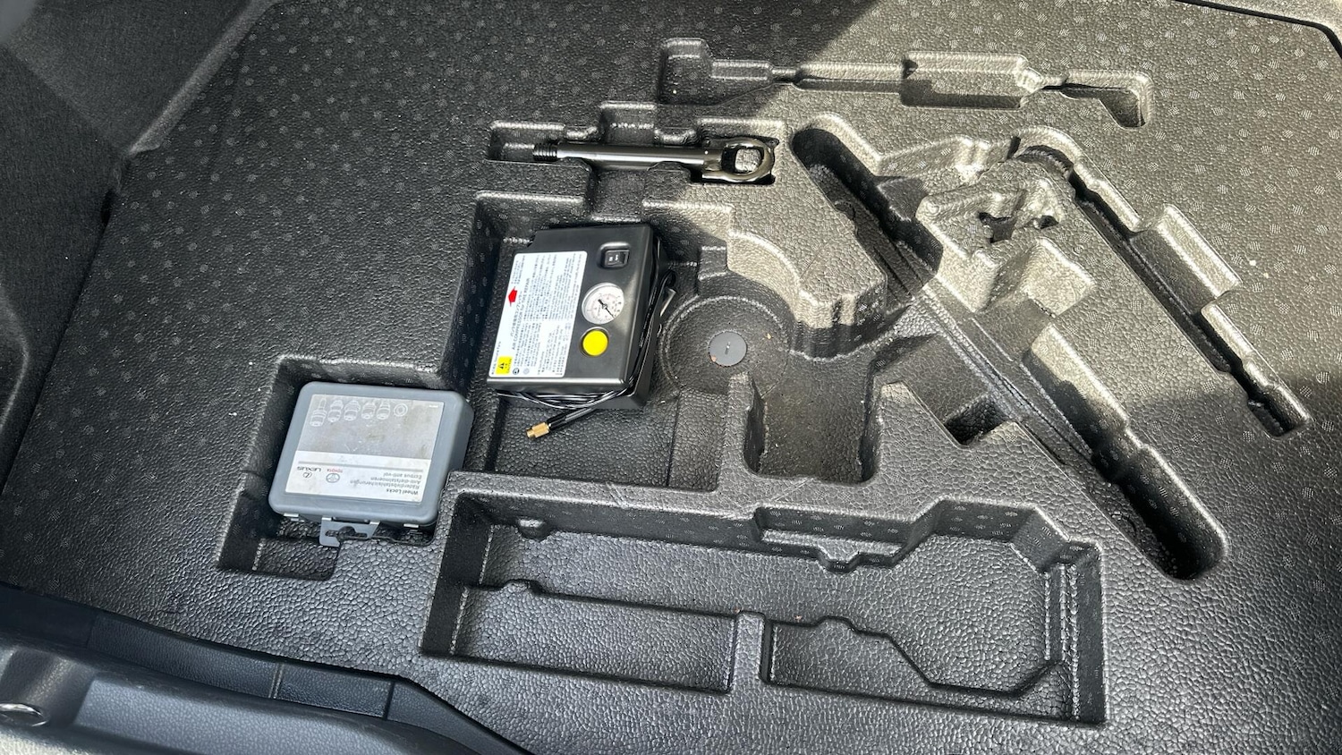 Used Toyota C-HR 2019 for sale - 76457014: Photo 41