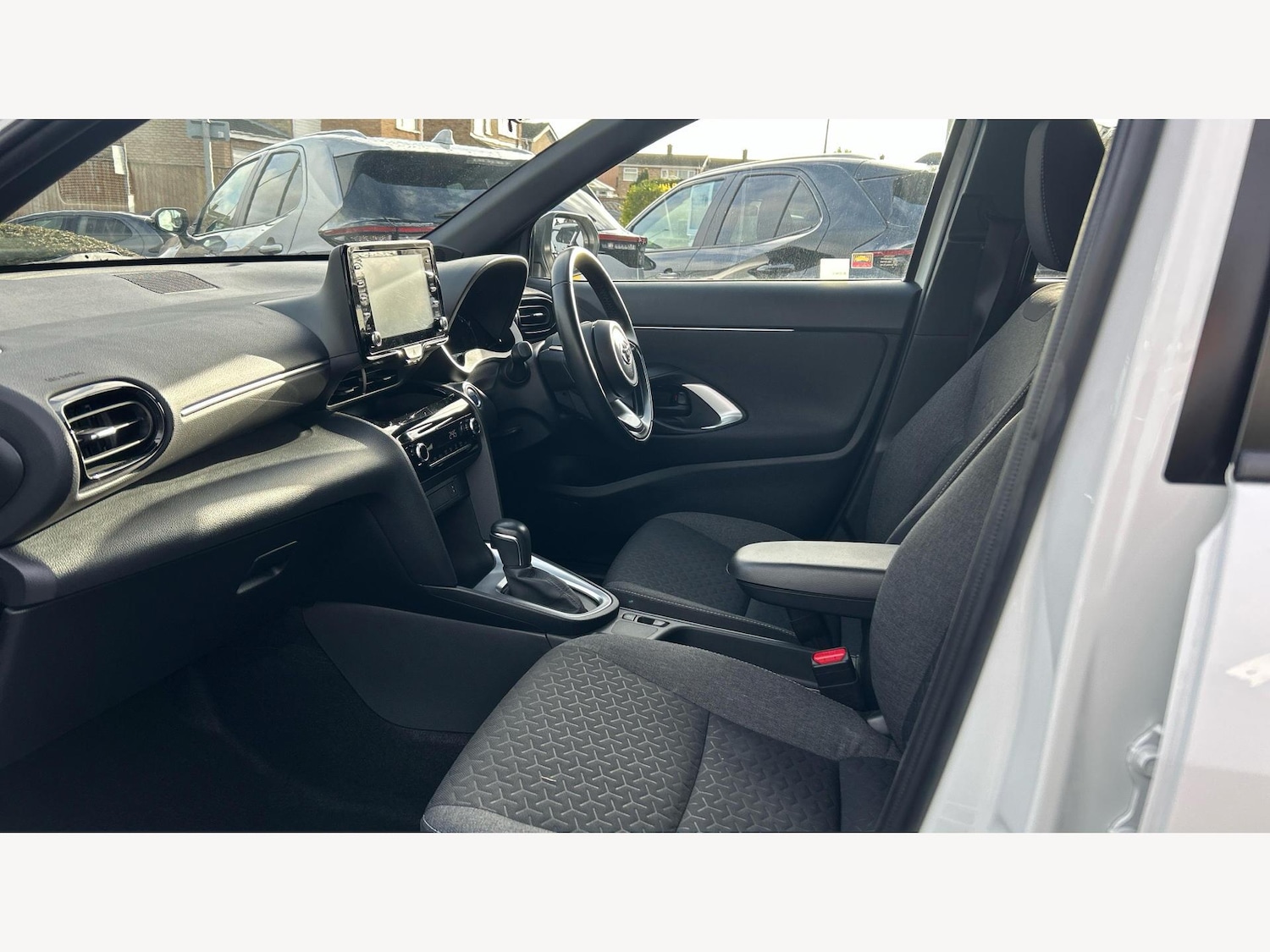 Used Toyota Yaris Cross 2023 for sale - 76855739: Photo 12