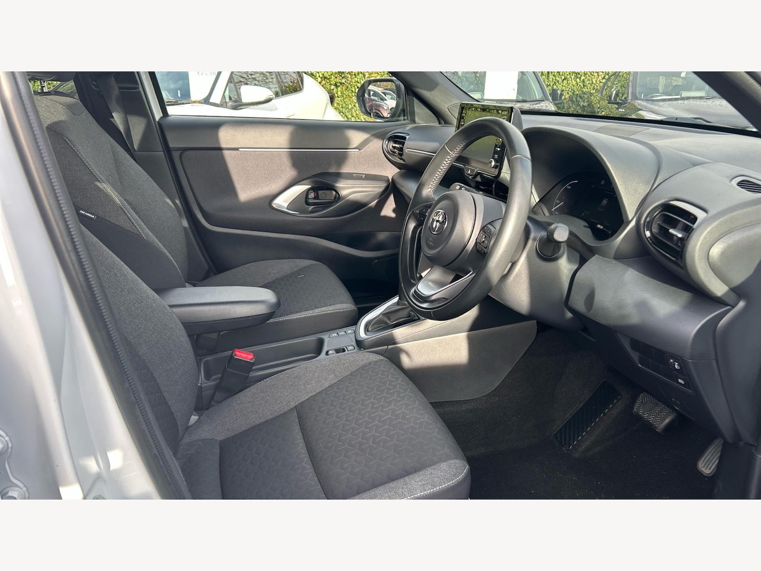 Used Toyota Yaris Cross 2023 for sale - 76855739: Photo 13