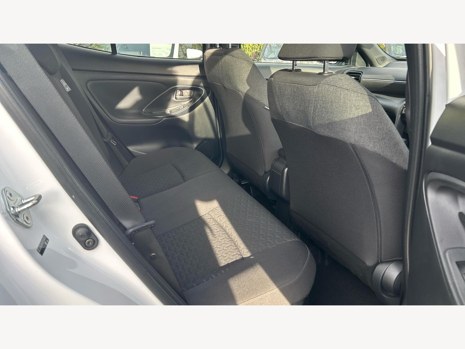 Used Toyota Yaris Cross 2023 for sale - 76855739: Photo 14