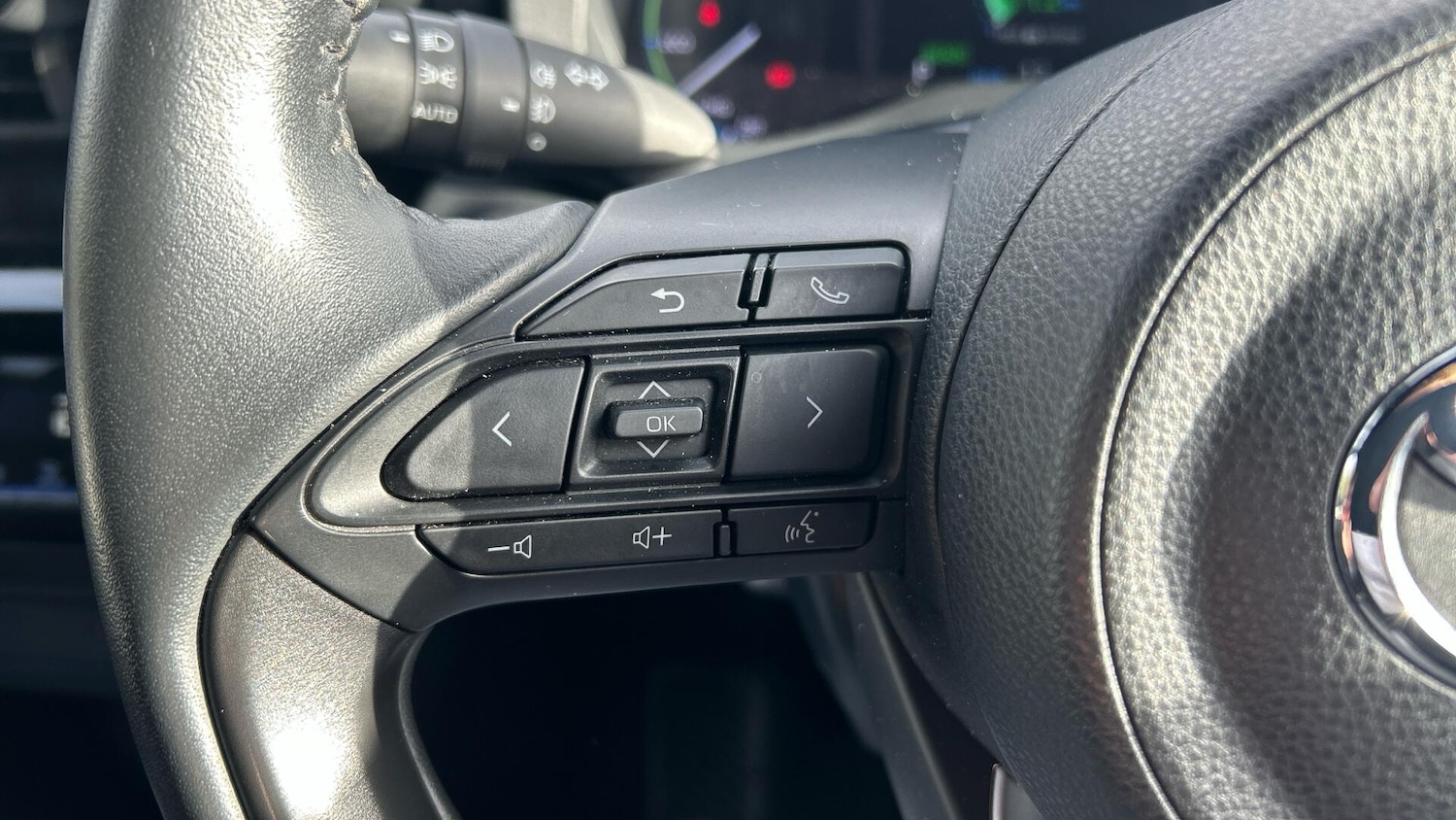 Used Toyota Yaris Cross 2023 for sale - 76855739: Photo 34