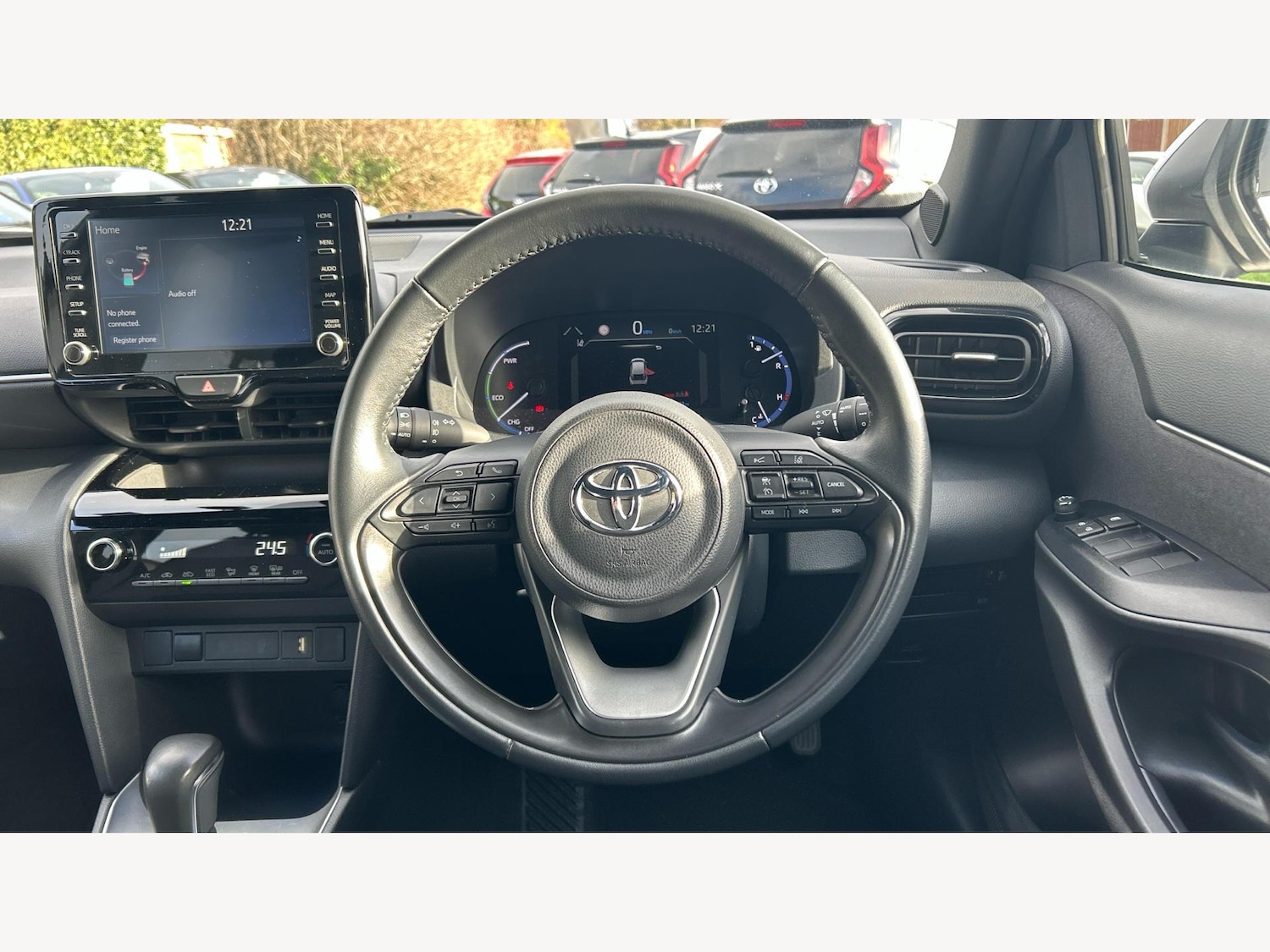 Used Toyota Yaris Cross 2023 for sale - 76855739: Photo 8