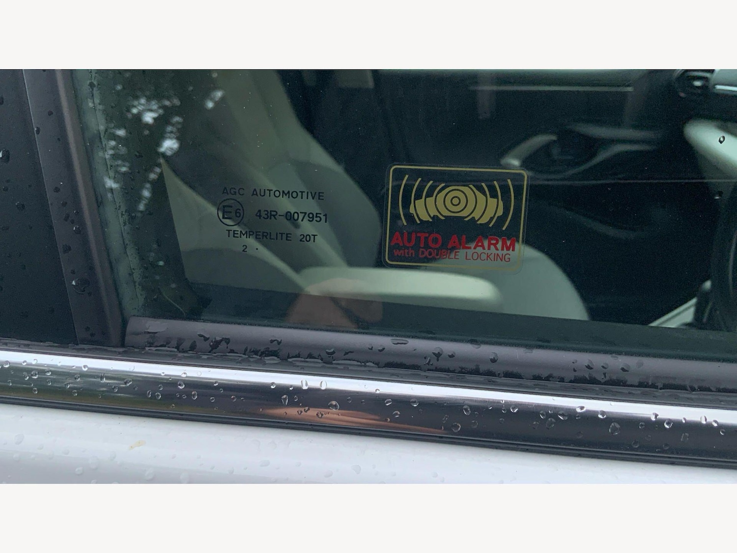 Used Toyota Yaris for sale - 78115049: Photo 31