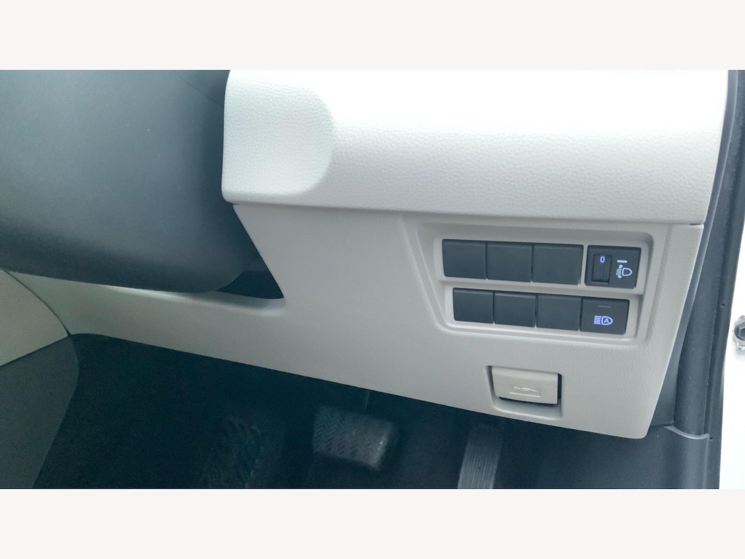 Used Toyota Yaris for sale - 78115049: Photo 34