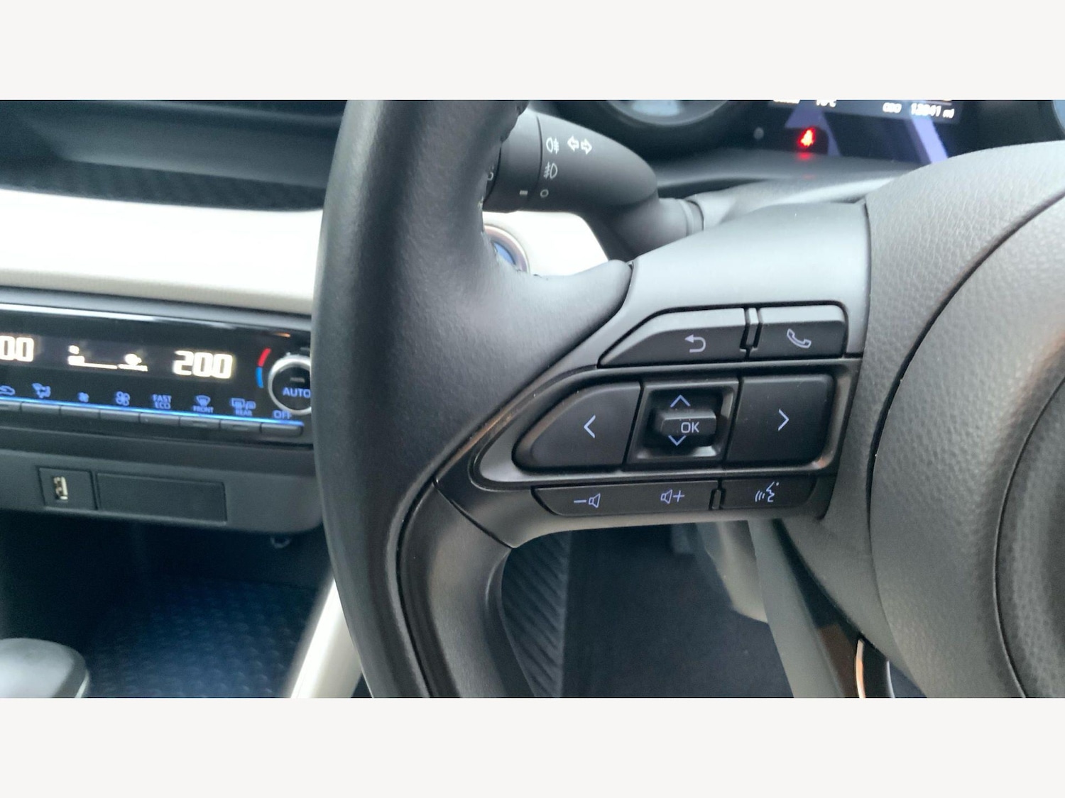 Used Toyota Yaris for sale - 78115049: Photo 37