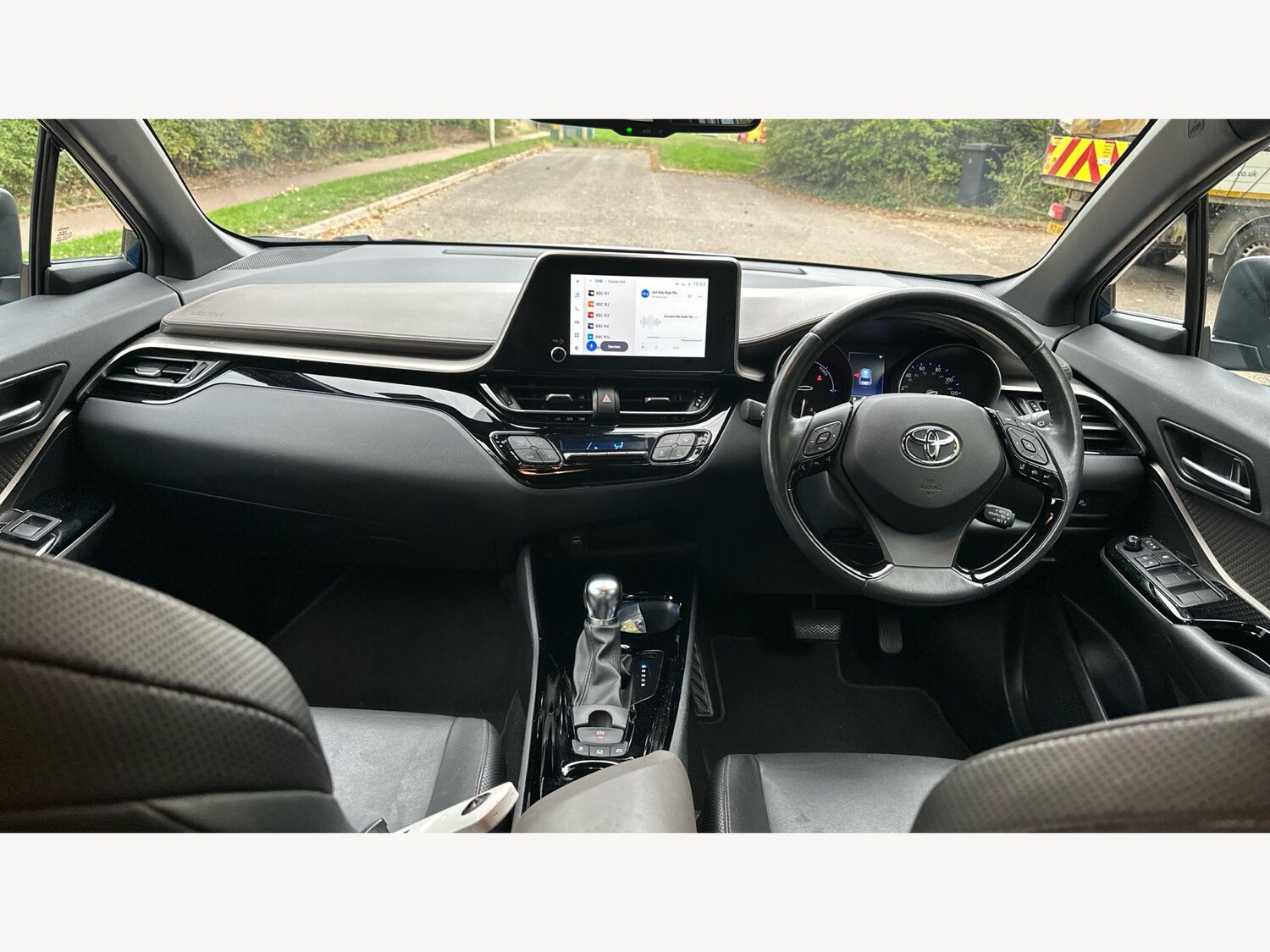 Used Toyota C-HR 2023 for sale - 76094400: Photo 7