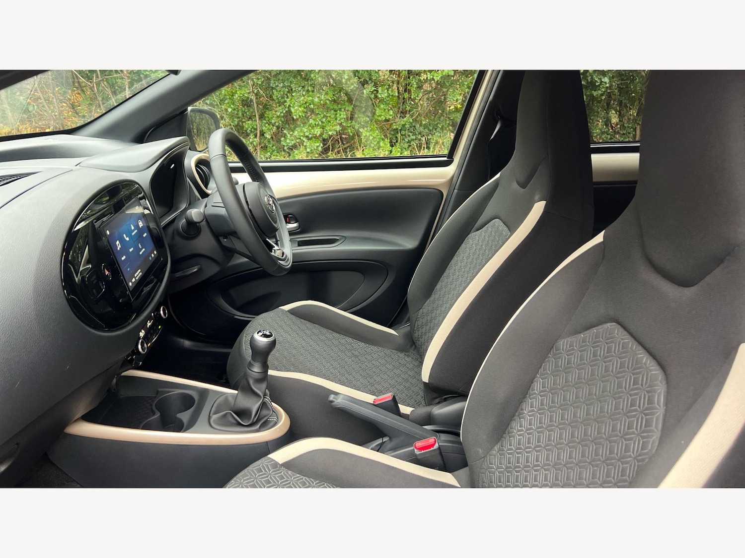 Used Toyota Aygo X 2024 for sale - 76549851: Photo 12