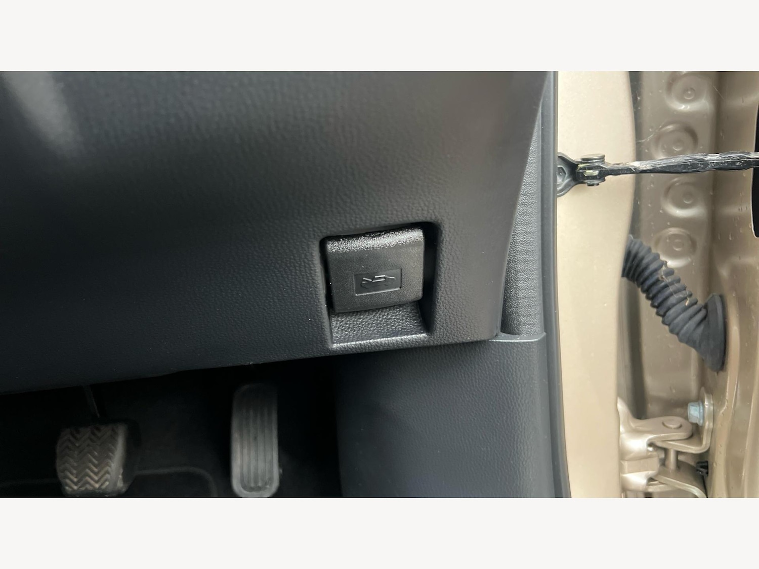 Used Toyota Aygo X 2024 for sale - 76549851: Photo 28