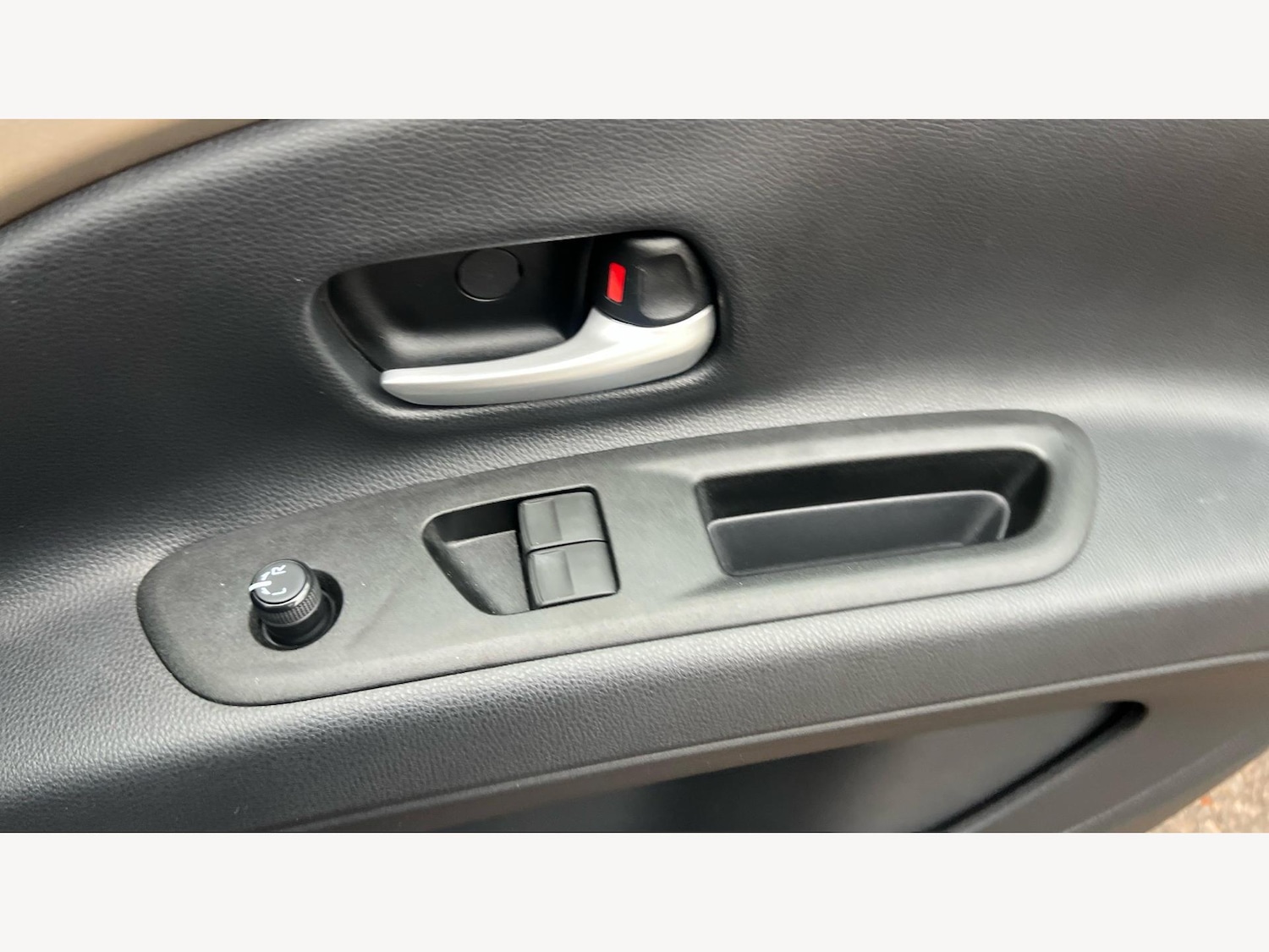 Used Toyota Aygo X 2024 for sale - 76549851: Photo 29