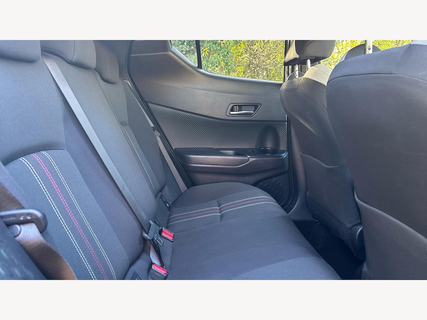 Used Toyota C-HR 2022 for sale - 76608563: Photo 14