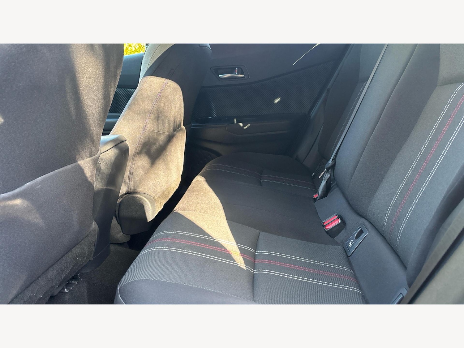 Used Toyota C-HR 2022 for sale - 76608563: Photo 15