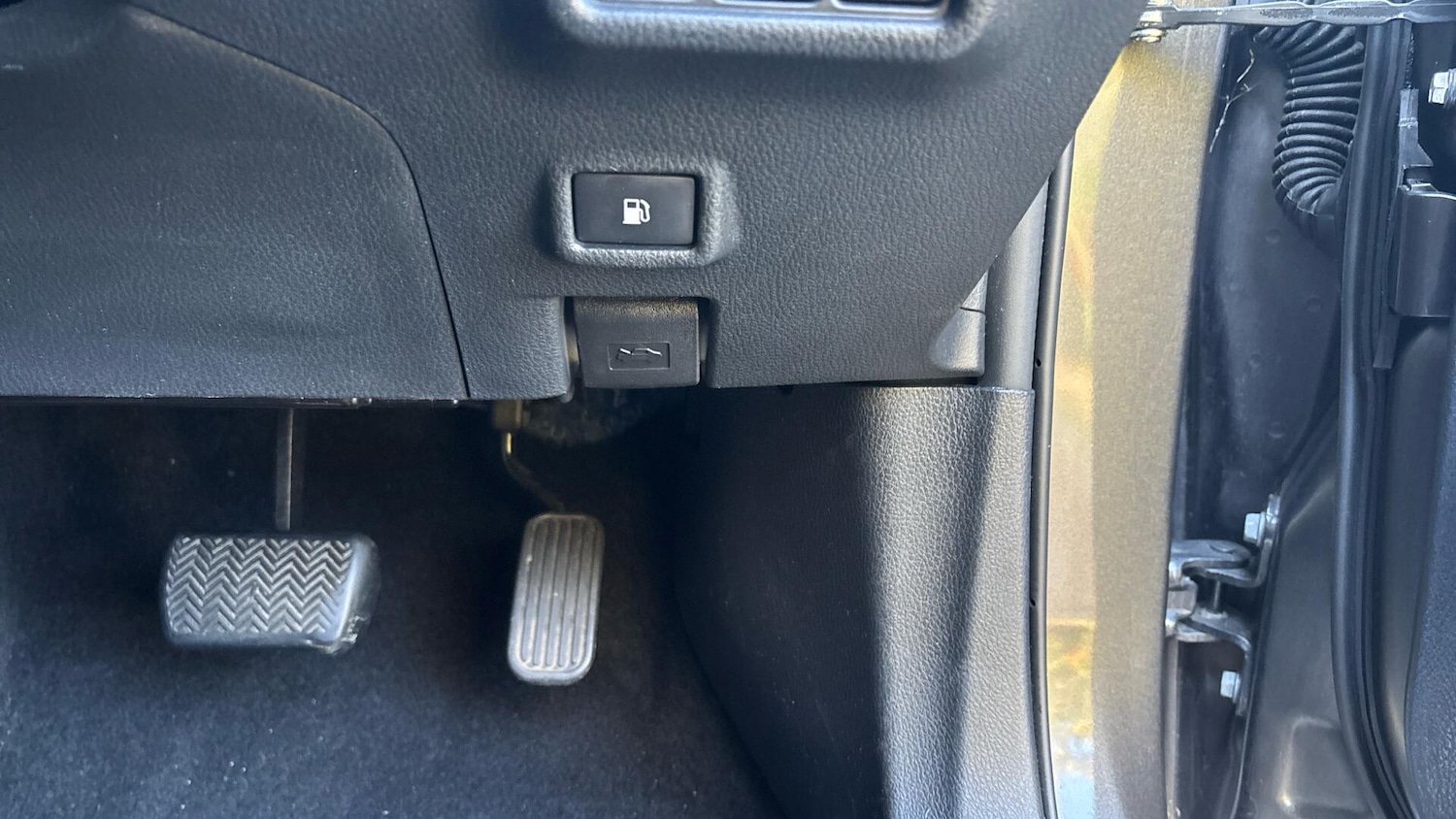 Used Toyota C-HR 2022 for sale - 76608563: Photo 33