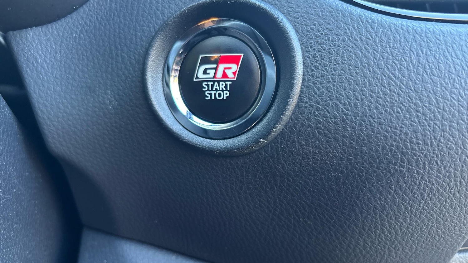 Used Toyota C-HR 2022 for sale - 76608563: Photo 34