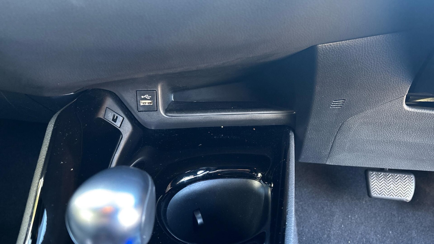 Used Toyota C-HR 2022 for sale - 76608563: Photo 41