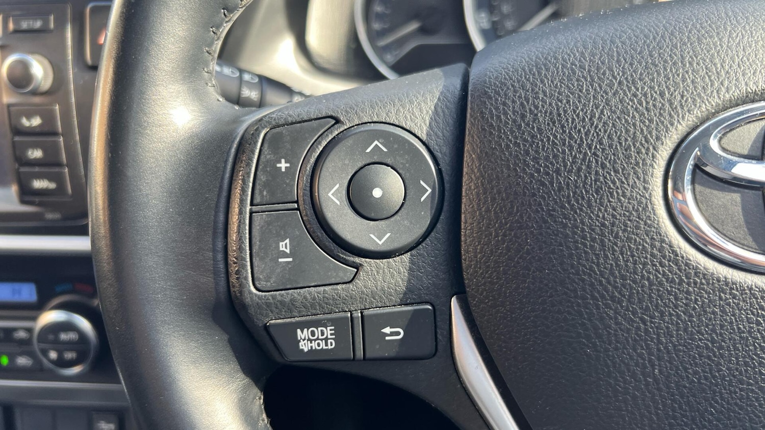 Used Toyota Auris 2013 for sale - 78007864: Photo 39