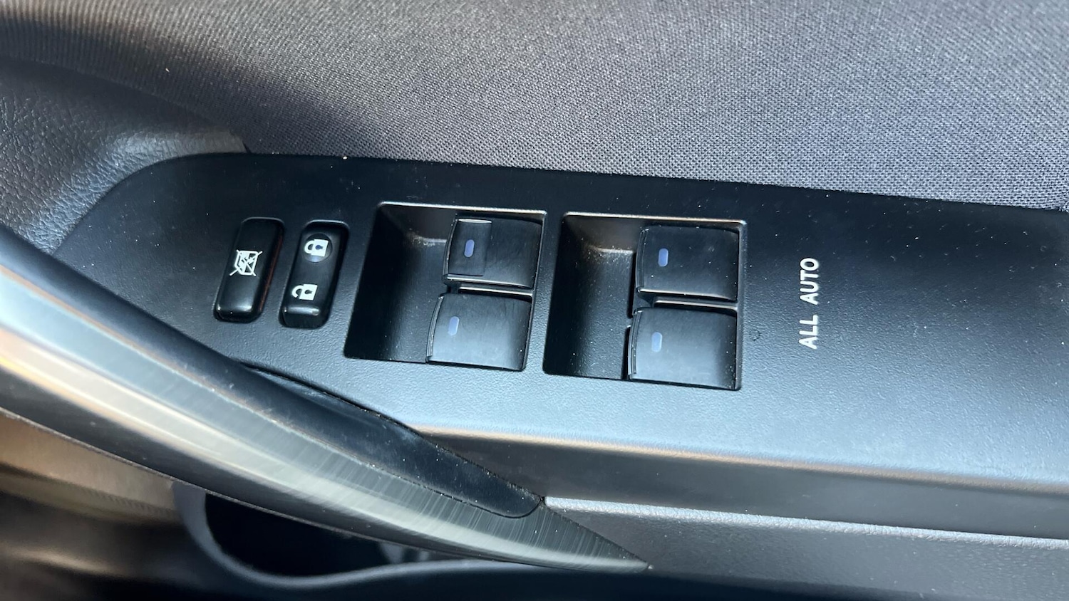 Used Toyota Auris 2013 for sale - 78007864: Photo 41