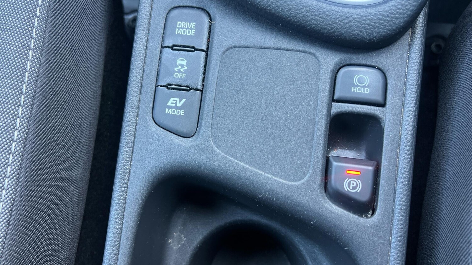 Used Toyota Yaris for sale - 76633056: Photo 35