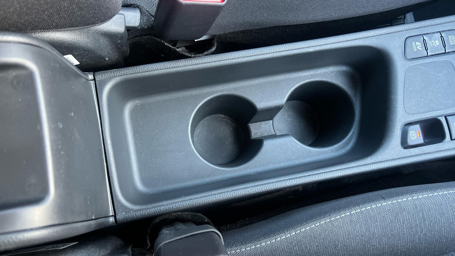 Used Toyota Yaris for sale - 76633056: Photo 36