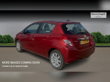 Used Toyota Yaris 2013 for sale - 77940074: Photo