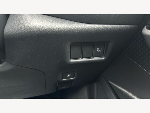 Used Toyota C-HR 2021 for sale - 76283255: Photo 27