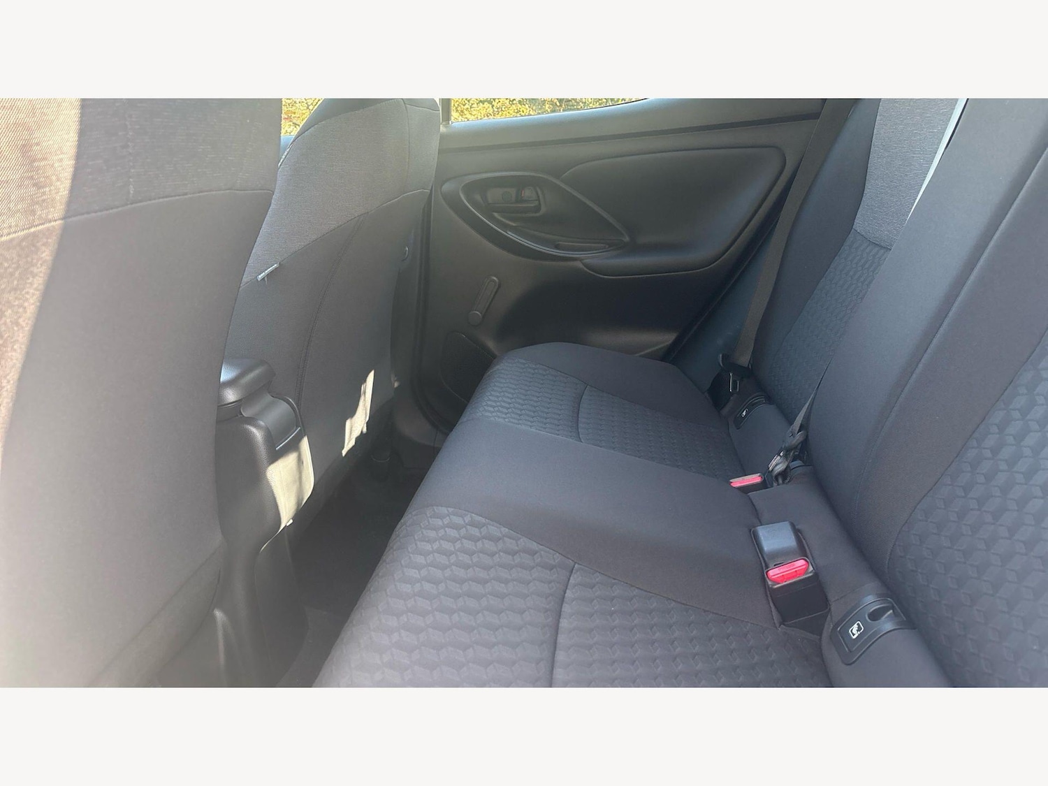 Used Toyota Yaris 2023 for sale - 77982244: Photo 15