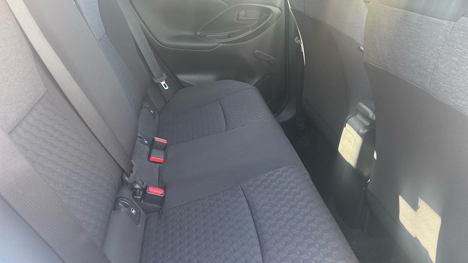 Used Toyota Yaris 2023 for sale - 77982244: Photo 32