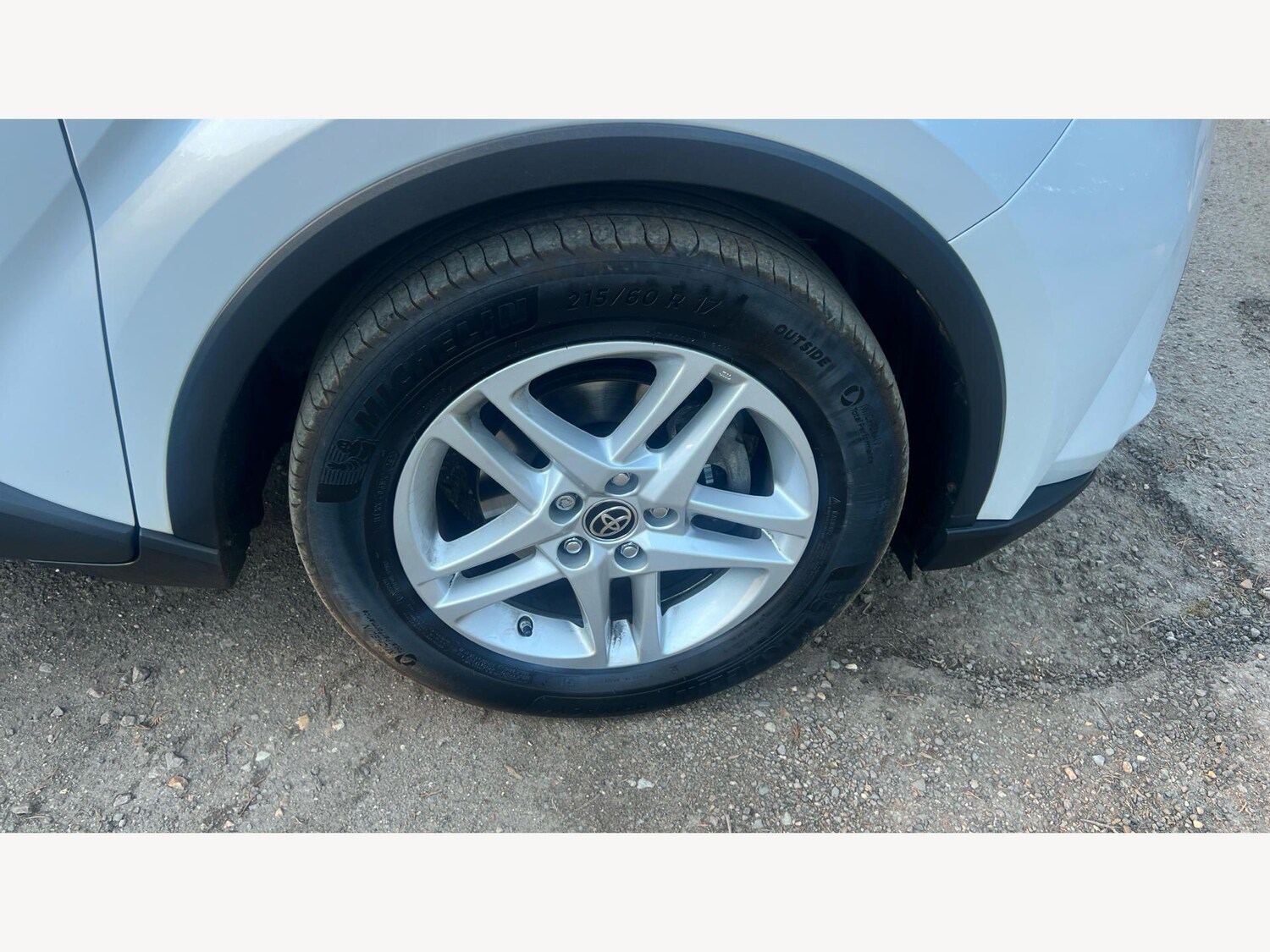 Used Toyota C-HR for sale - 77978249: Photo 24