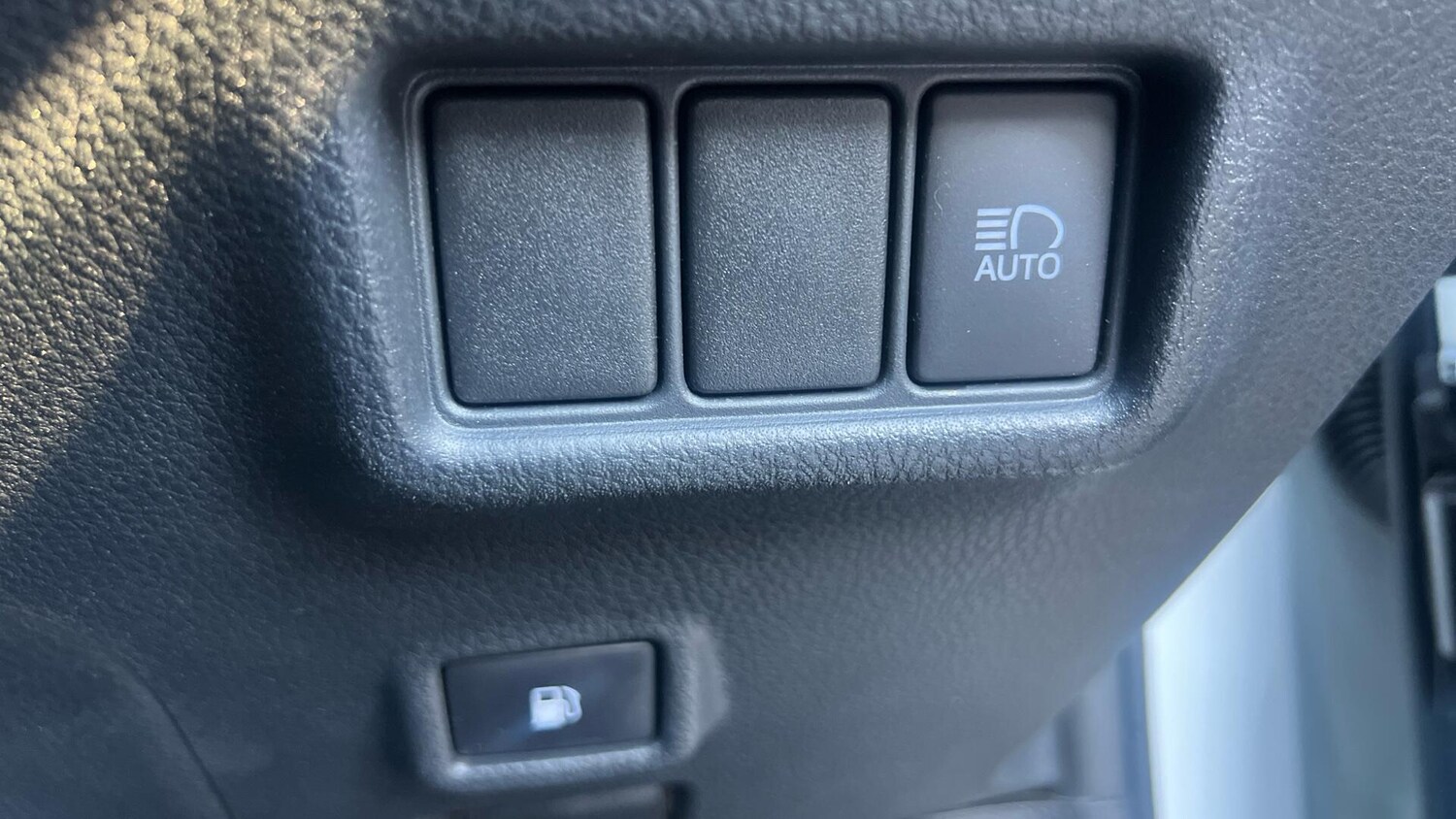 Used Toyota C-HR for sale - 77978249: Photo 36