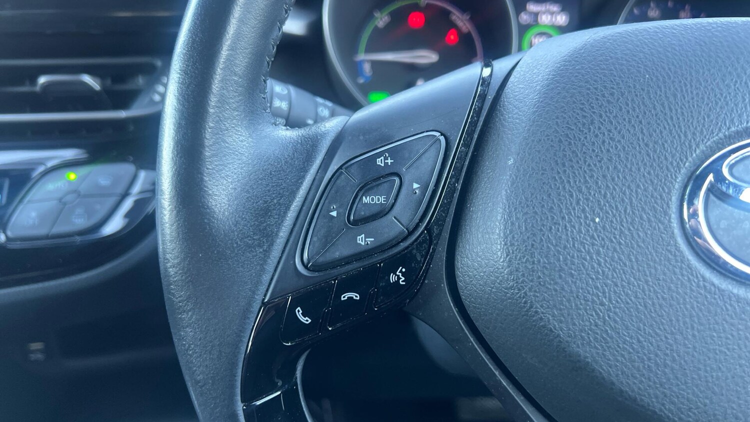 Used Toyota C-HR for sale - 77978249: Photo 41