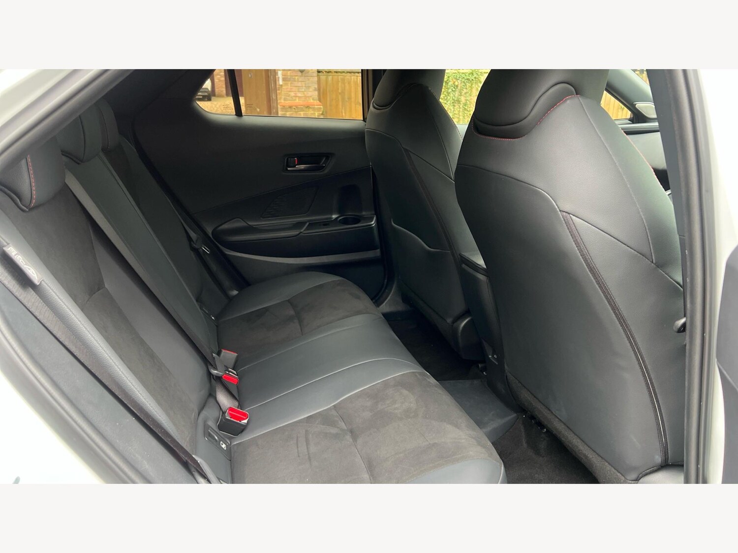 Used Toyota C-HR 2024 for sale - 76671483: Photo 14