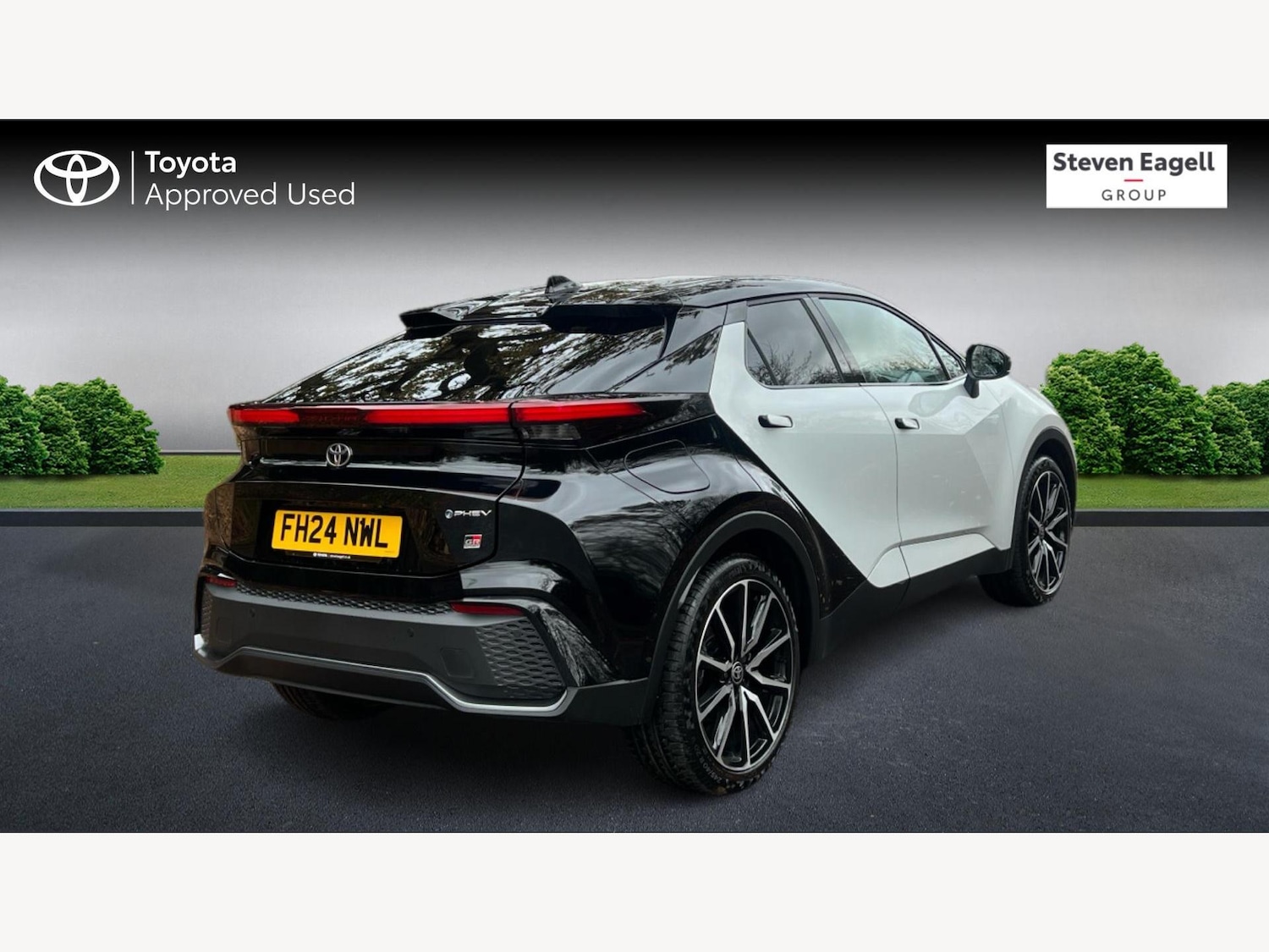 Used Toyota C-HR 2024 for sale - 76671483: Photo 2