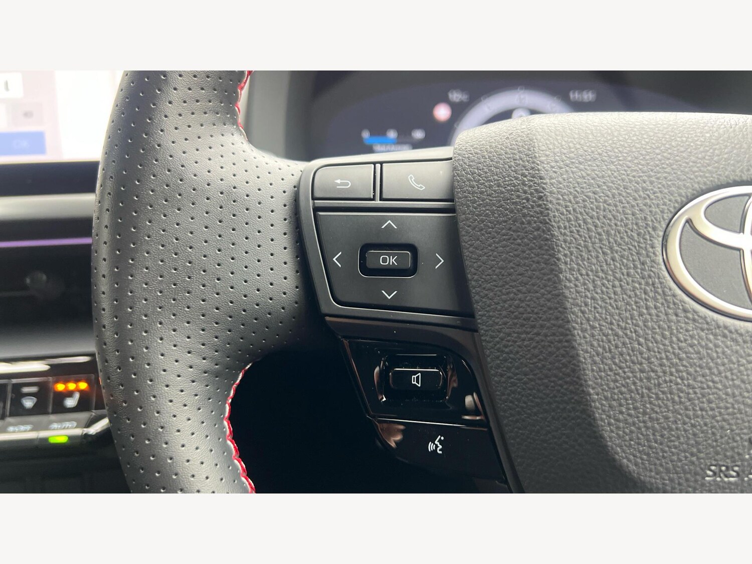 Used Toyota C-HR 2024 for sale - 76671483: Photo 22