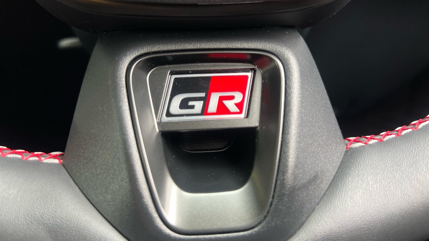 Used Toyota C-HR 2024 for sale - 76671483: Photo 33