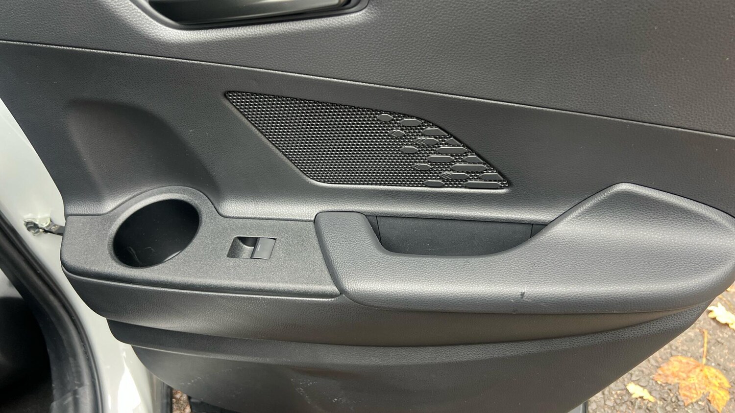 Used Toyota C-HR 2024 for sale - 76671483: Photo 40