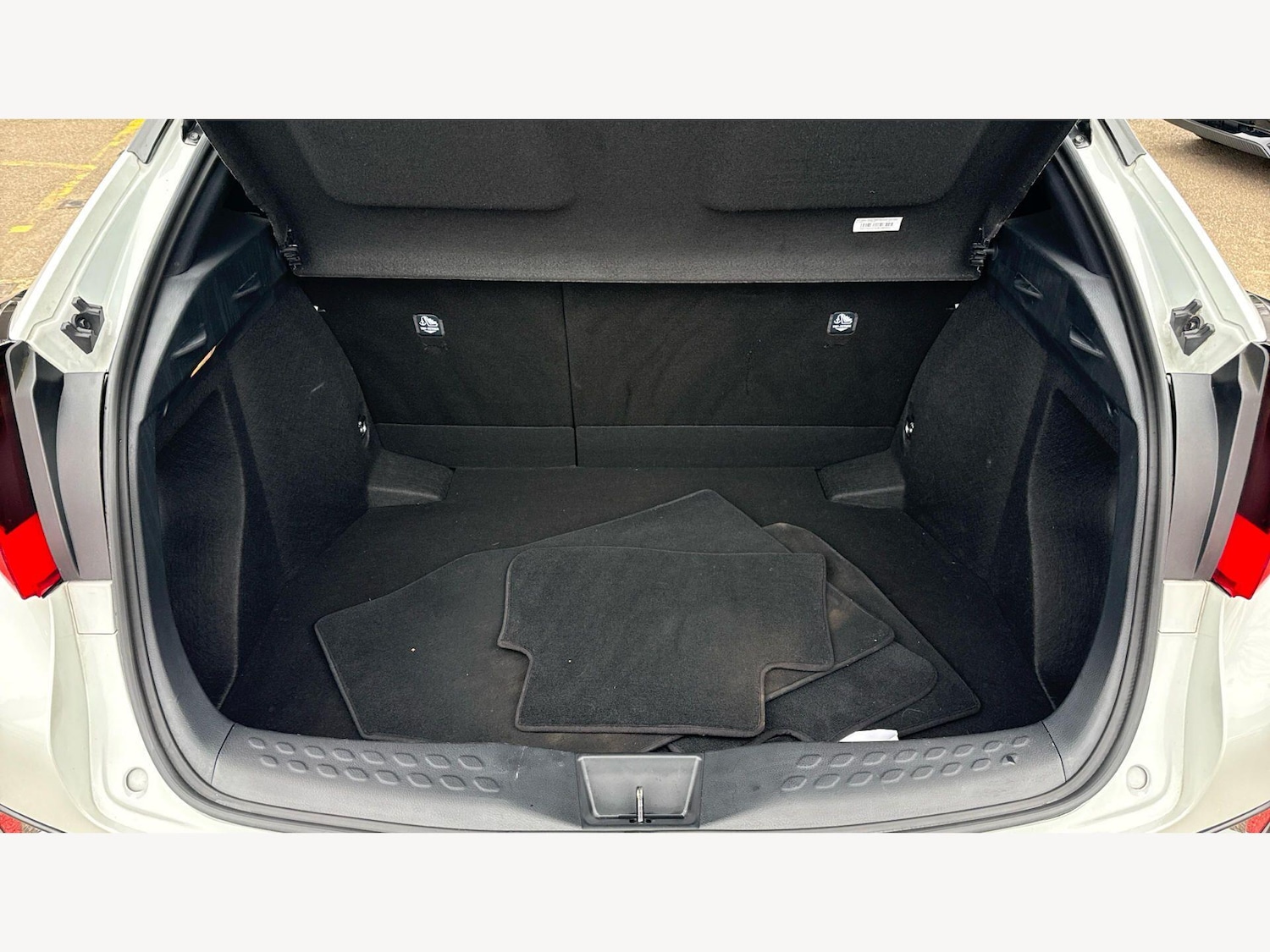 Used Toyota C-HR for sale - 77625021: Photo 16