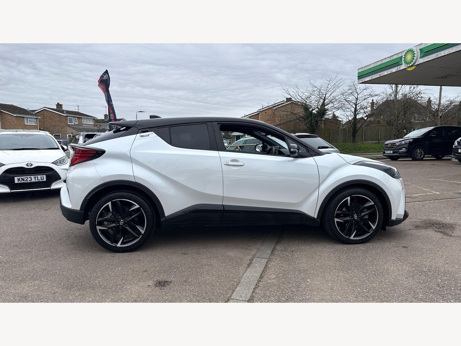Used Toyota C-HR for sale - 77625021: Photo 18