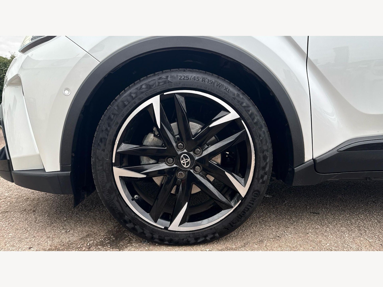 Used Toyota C-HR for sale - 77625021: Photo 20