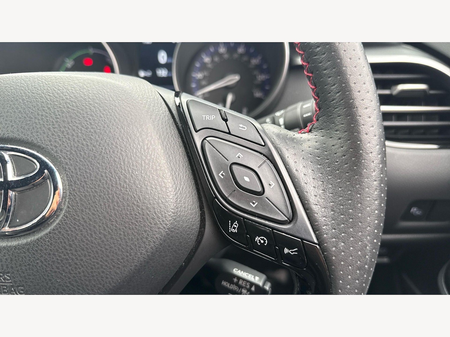 Used Toyota C-HR for sale - 77625021: Photo 29