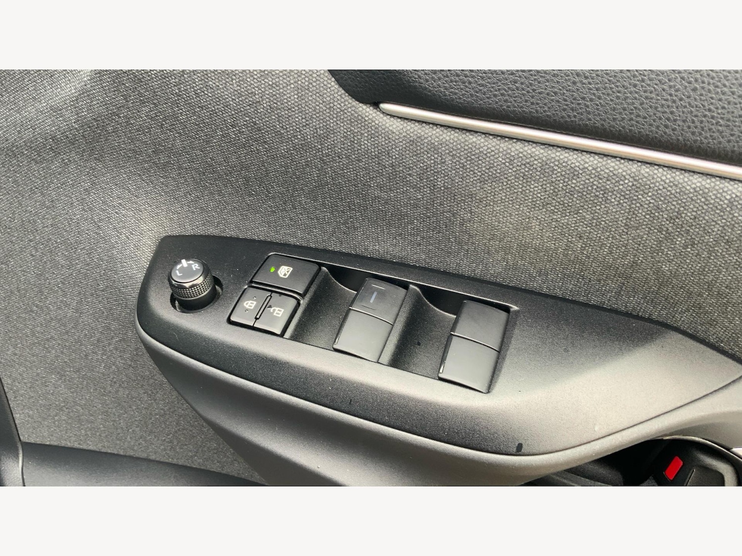 Used Toyota Yaris Cross 2021 for sale - 76136894: Photo 28
