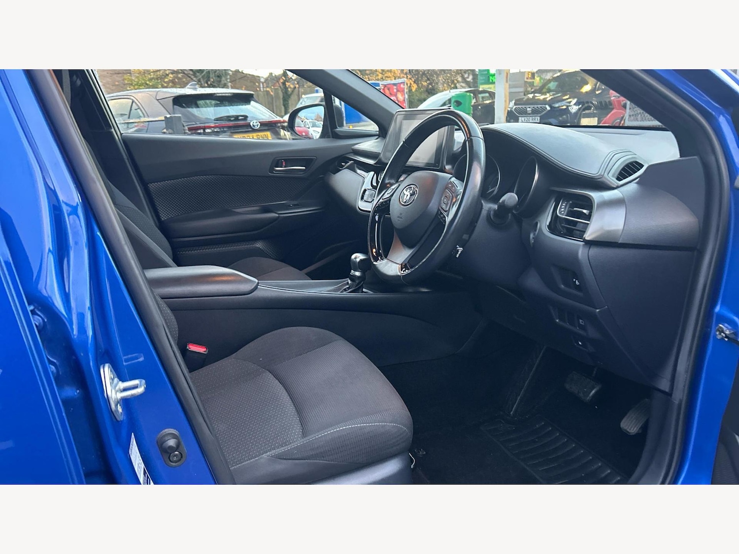 Used Toyota C-HR 2018 for sale - 76667125: Photo 13