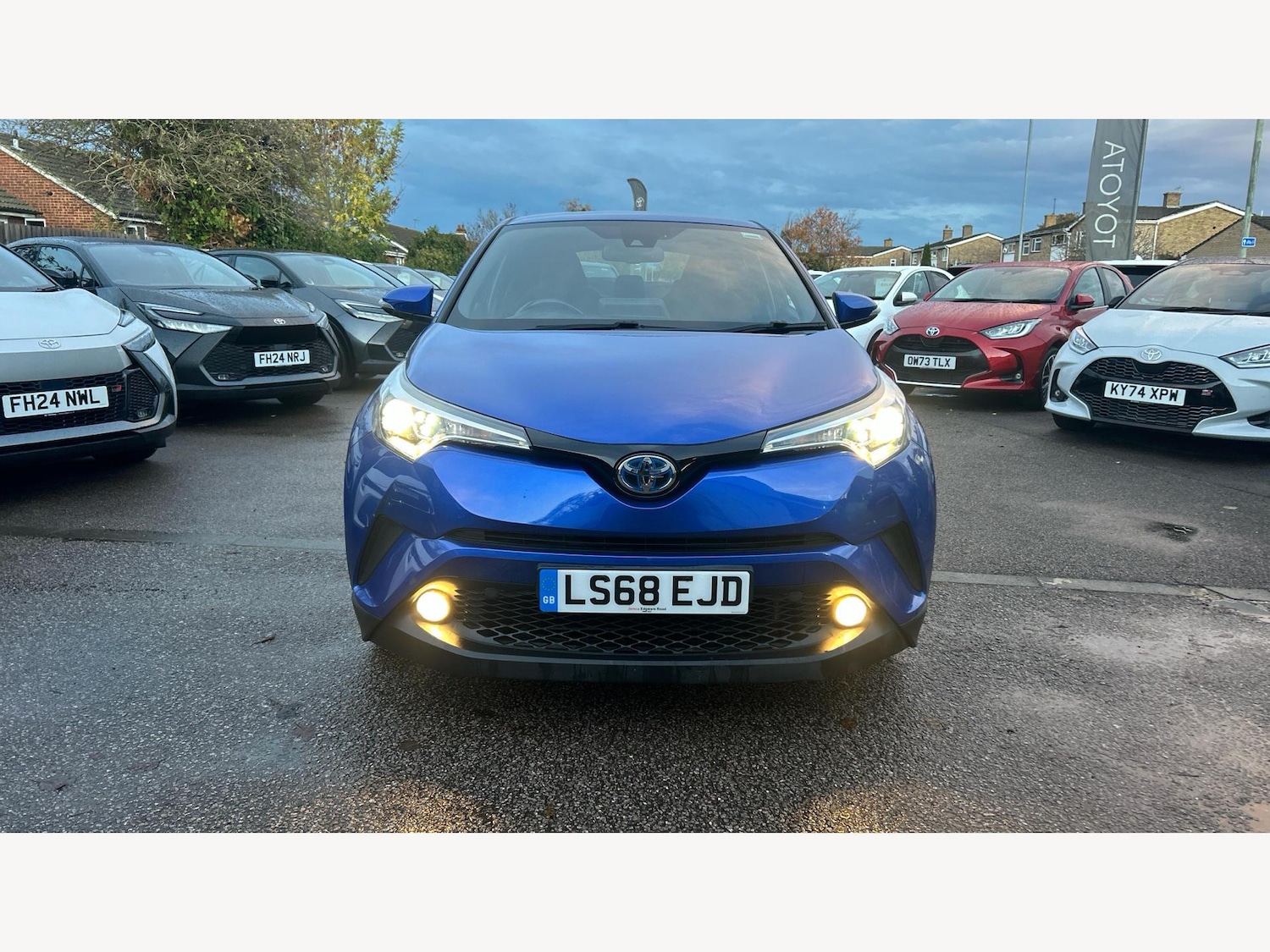 Used Toyota C-HR 2018 for sale - 76667125: Photo 25
