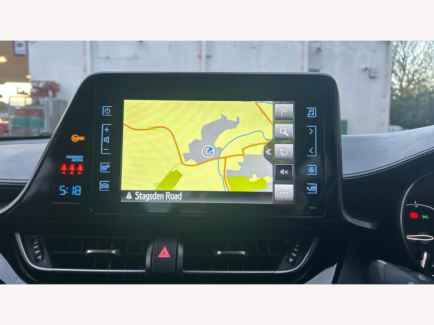 Used Toyota C-HR 2018 for sale - 76667125: Photo 9