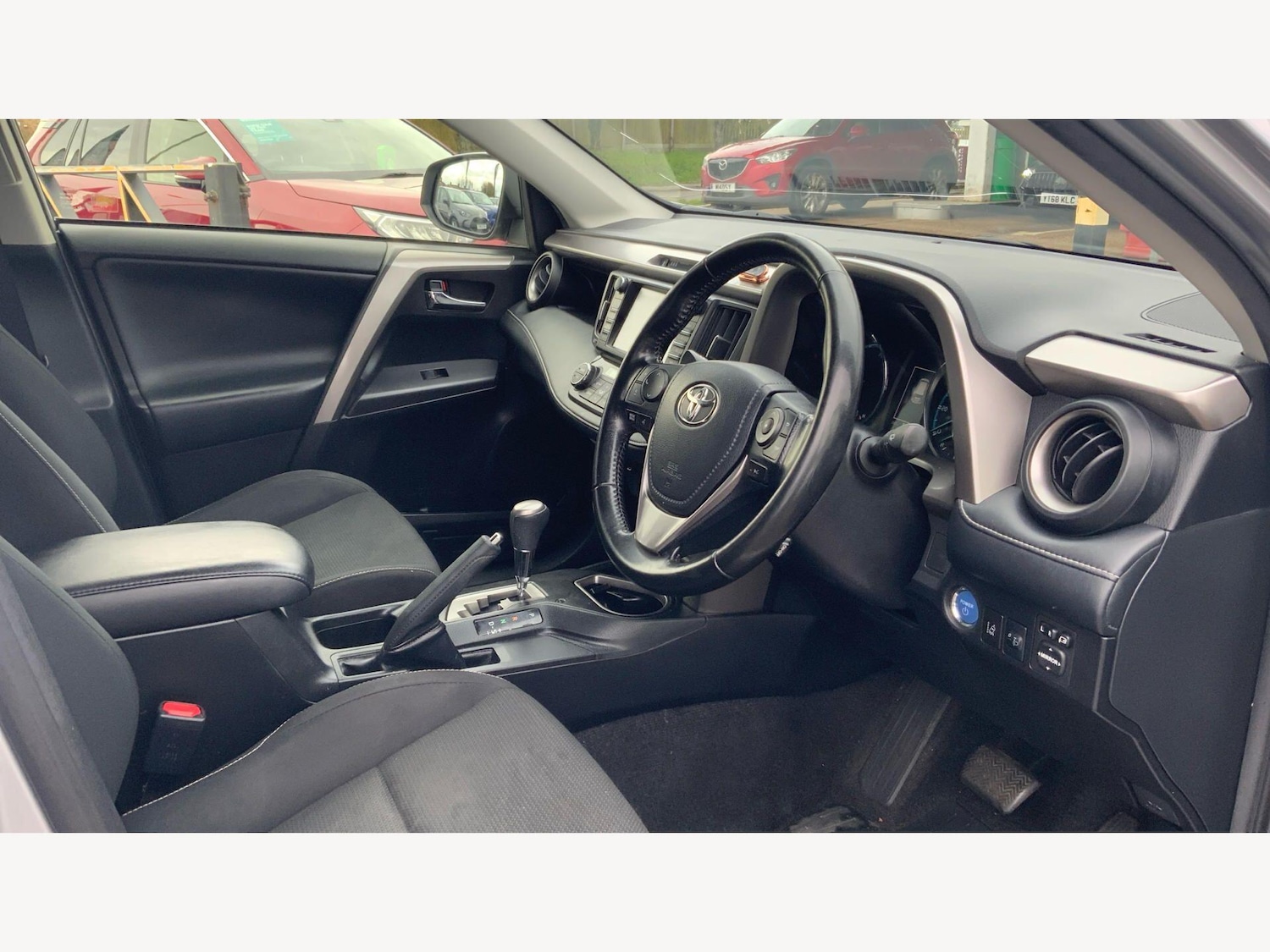 Used Toyota RAV4 2018 for sale - 77794120: Photo 13