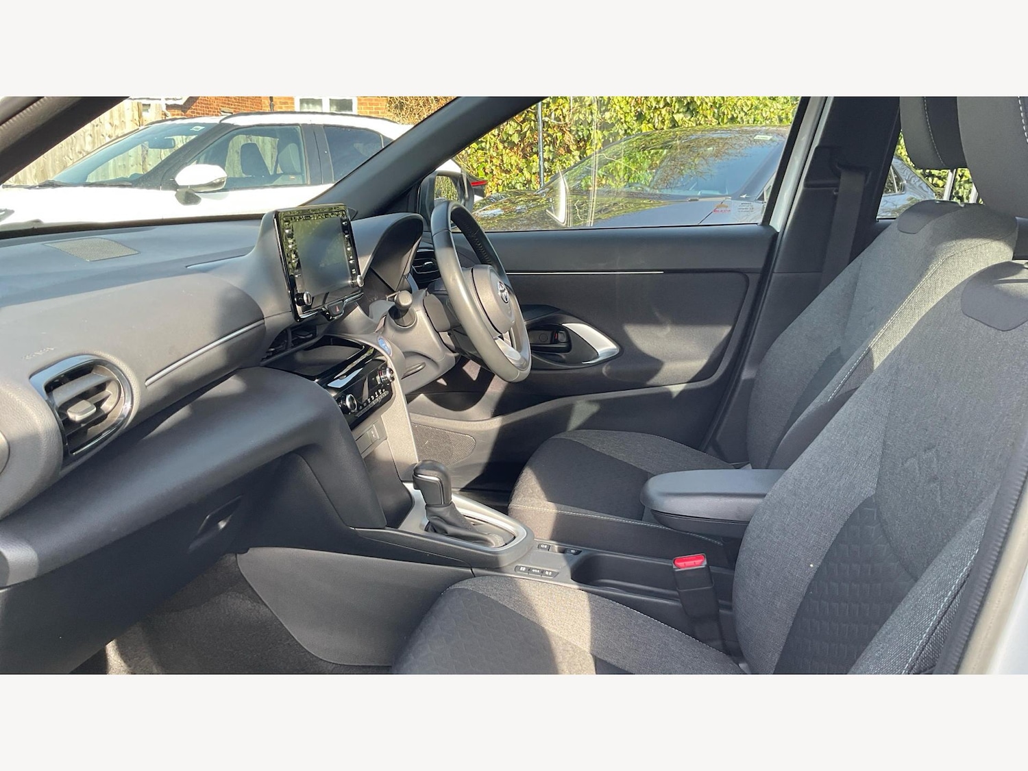 Used Toyota Yaris Cross 2023 for sale - 77612564: Photo 12