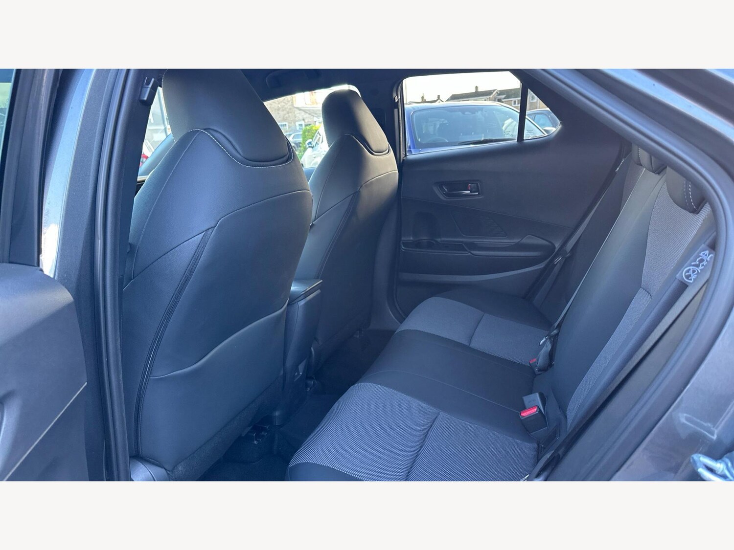 Used Toyota C-HR 2025 for sale - 76537662: Photo 15