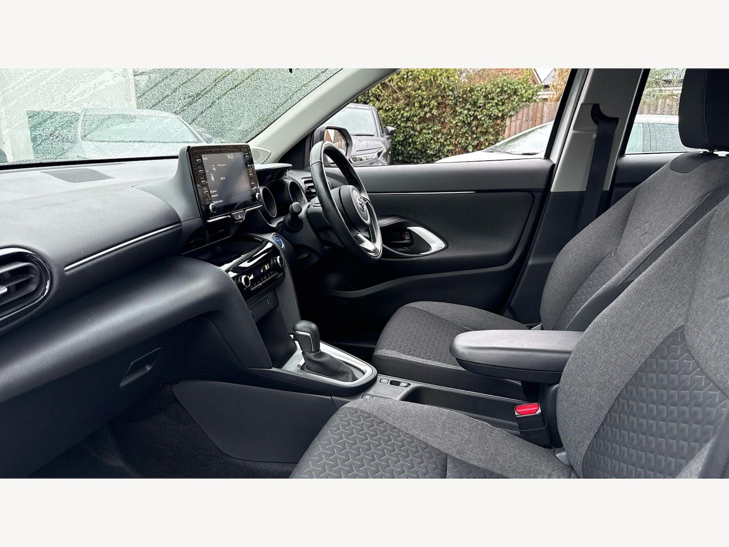 Used Toyota Yaris Cross 2023 for sale - 78086876: Photo 12