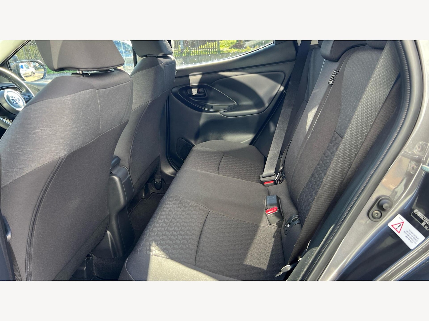 Used Toyota Yaris for sale - 77624891: Photo 15