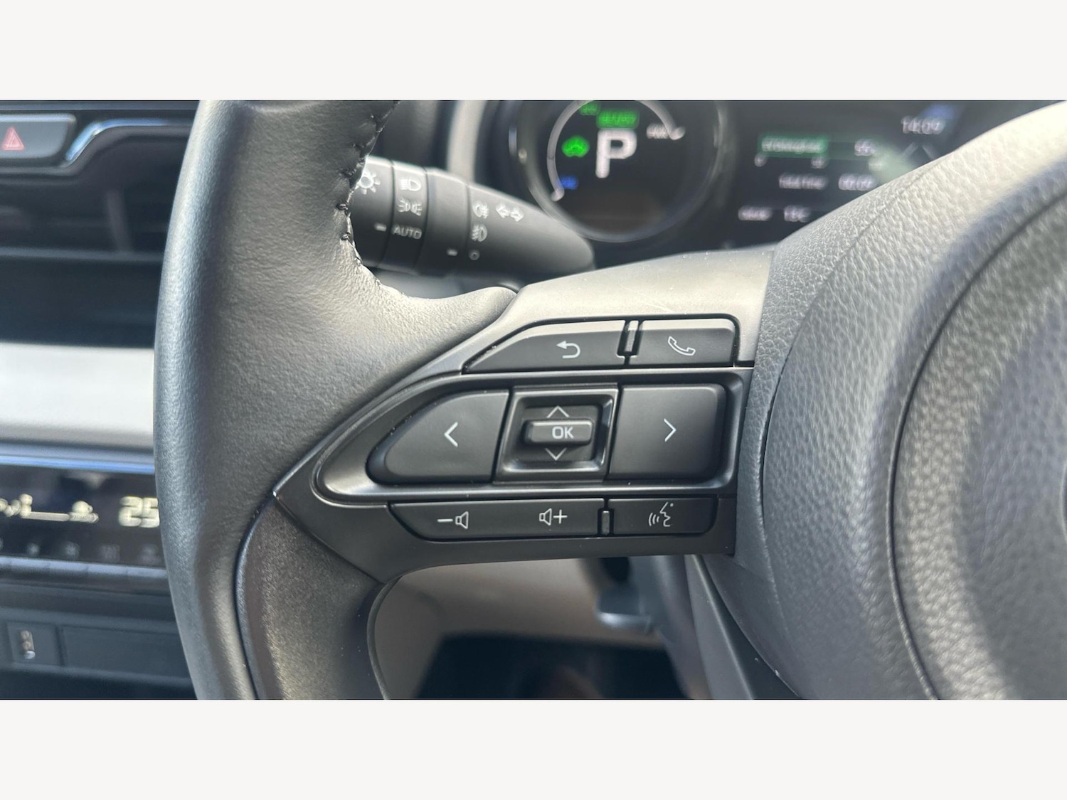 Used Toyota Yaris 2024 for sale - 76440796: Photo 26