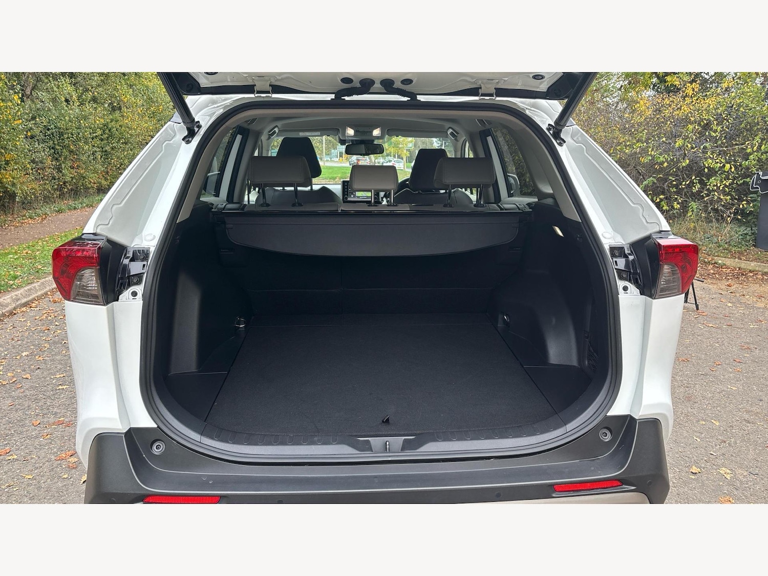 Used Toyota RAV4 2022 for sale - 77015998: Photo 16